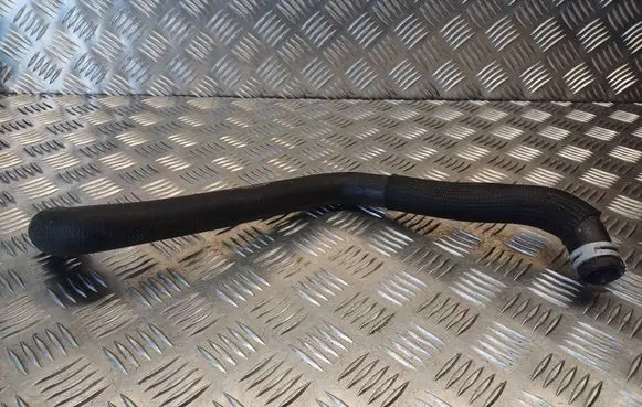 Engine coolant pipe/hose