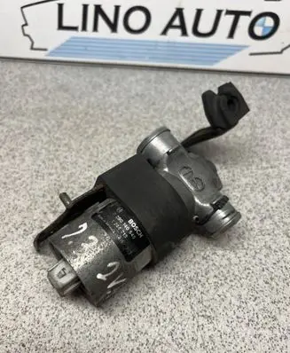 BMW 5 E39 Idle control valve (regulator) 1744713 0280140545