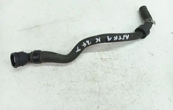 Engine coolant pipe/hose