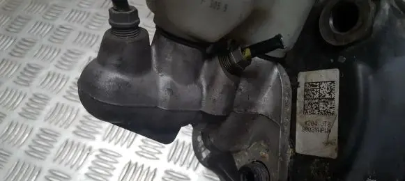 Volkswagen PASSAT B6 Master brake cylinder 3c2611301