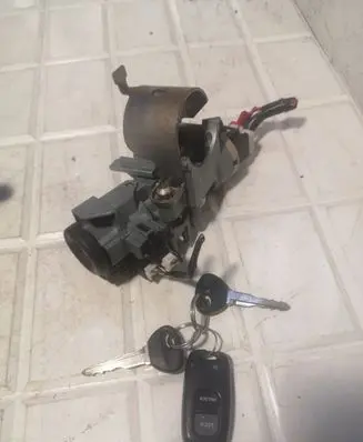 Mazda 2 Ignition lock GJ6A66938A VP2ALF15607AB