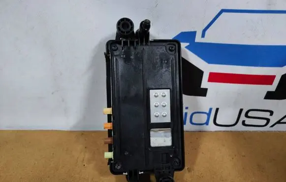 Chrysler Pacifica Camera control unit module 68145215aj