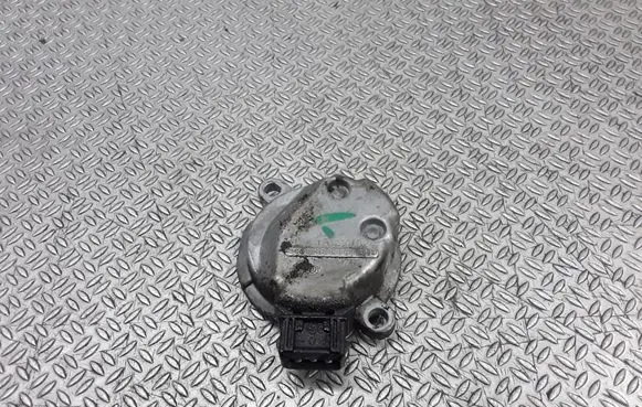 Audi A4 S4 B5 8D Camshaft position sensor 058905161B