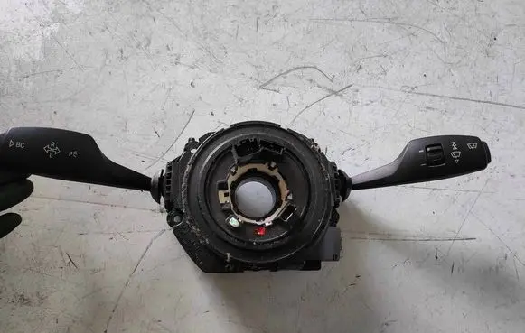 BMW X3 F25 Wiper turn signal indicator stalk/switch 9242282