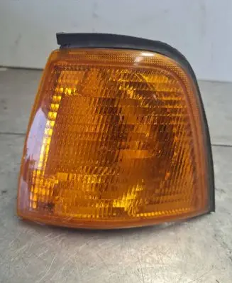 Audi 80 90 B3 Front indicator light 0084411505