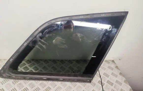 Audi Q7 4M Rear side window 4M0845298B