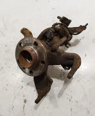 Skoda Fabia Mk2 (5J) Front wheel hub spindle knuckle