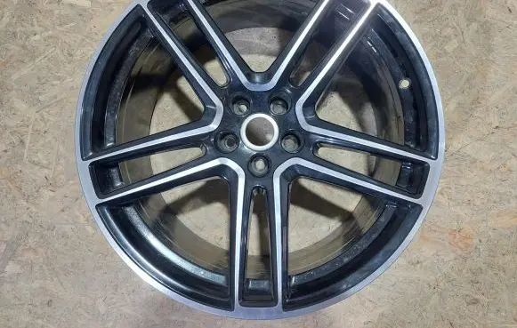 Porsche Macan (95B) R20 alloy rim 95B601025 3749697
