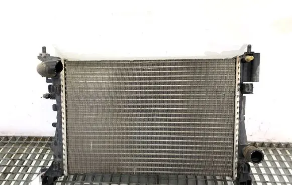 Opel Corsa E Coolant radiator 13399870