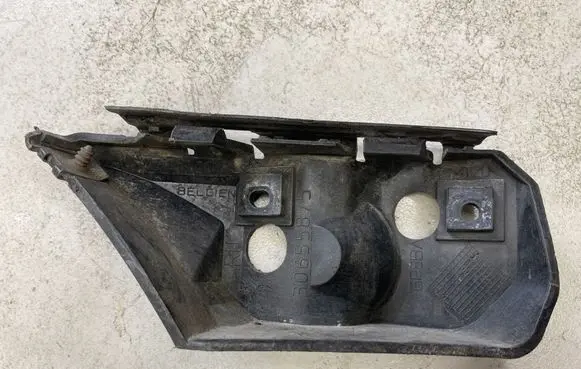 Volvo V50 Front bumper mounting bracket 30655875