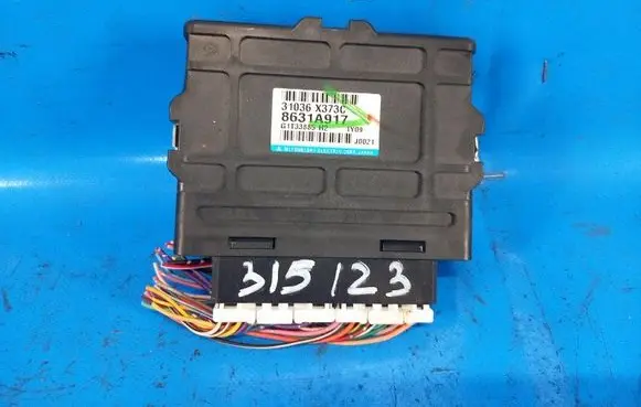 Mitsubishi Outlander Gearbox control unit/module 8631A917