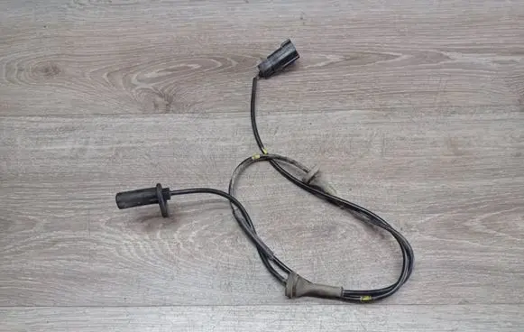 Volvo V70 ABS brake wheel speed sensor 9486961 10071160483