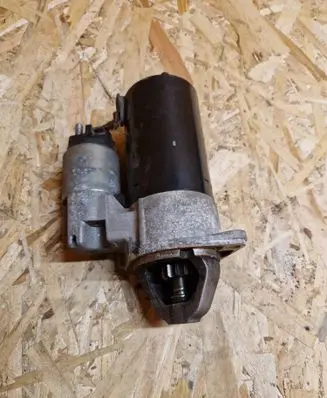 Mercedes-Benz B W245 Starter motor A0051517401
