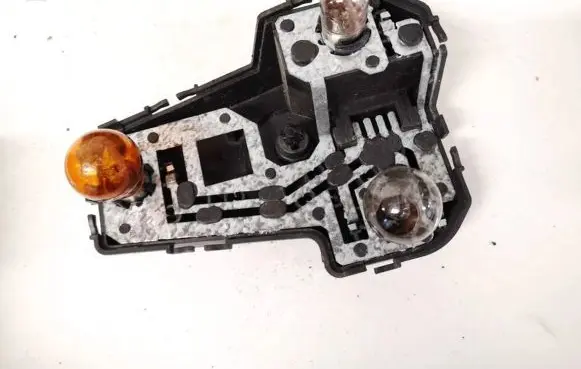 Ford Galaxy Tail light bulb cover holder 95vw13n004da