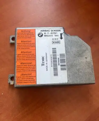 BMW 5 E39 Airbag control unit/module 8372521 65778372521