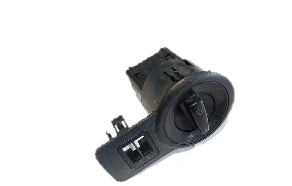 Volkswagen Golf IV Light switch 3B0941531C