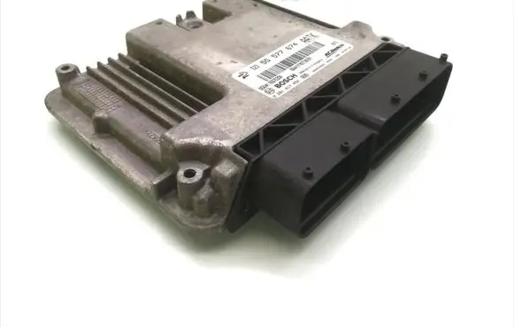 Opel Insignia A Engine control unit/module 55577674 0281017452 1039S42621