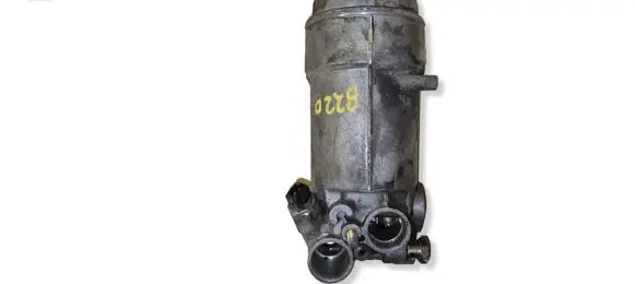 BMW 8 E31 Oil filter mounting bracket 1729626