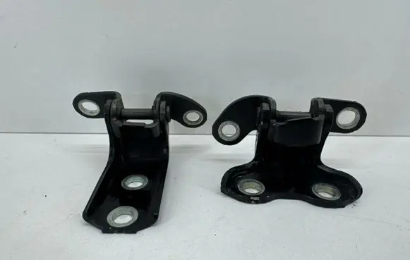 Toyota Avensis T270 Rear door hinge set 