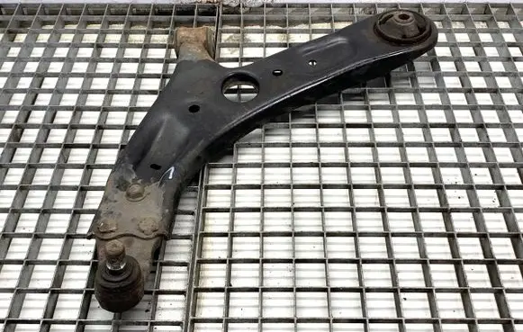 Hyundai i30 Front control arm 