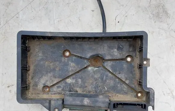 Battery box tray
