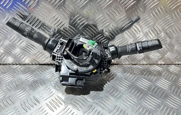 Honda HR-V Headlight wiper switch DG21513