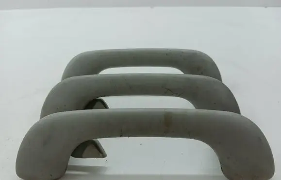 Nissan Qashqai A set of handles for the ceiling 