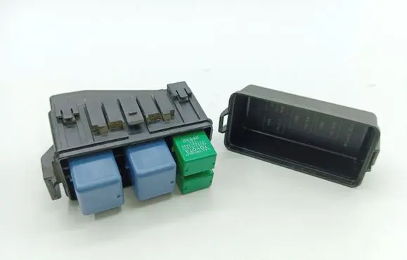 Lexus GS 300 350 430 450H Fuse box set 8266230560