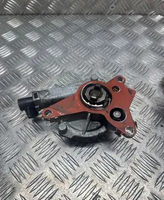 Renault Laguna III Vacuum pump 146502018r