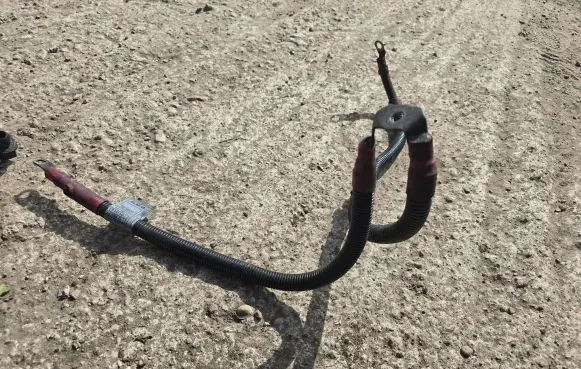 BMW 5 E39 Positive cable (battery) 2247942