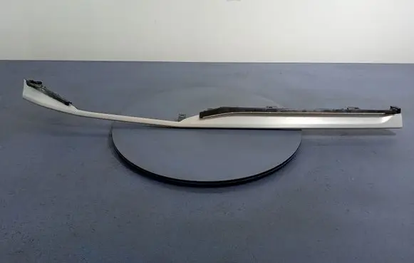 Audi Q7 4M Side skirt rear trim 4M8853190
