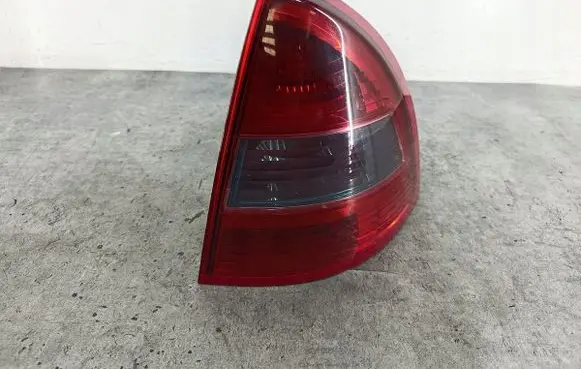 Citroen C5 Rear/tail lights 89034070