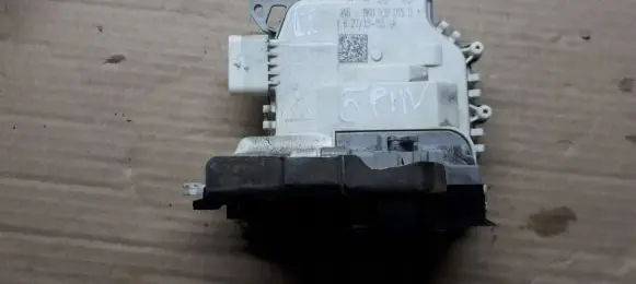 Audi A4 S4 B8 8K Rear door lock 8K0839015D