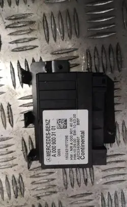 Mercedes-Benz Sprinter W906 Fuel injection pump control unit/module a0009003101
