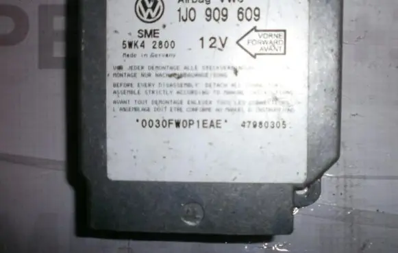 Volkswagen Golf IV Airbag control unit/module 1J0909609 5WK42800
