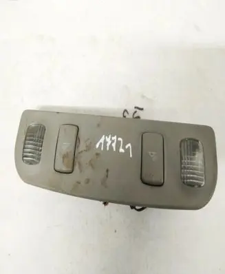 Audi A4 S4 B6 8E 8H Rear seat light 8e0947111a