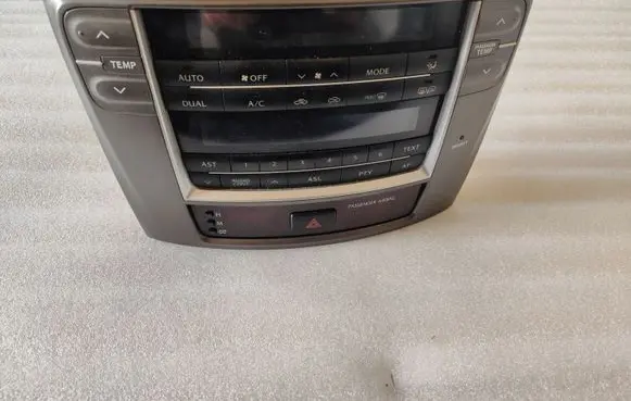 Lexus IS 220D-250-350 Climate control unit 758950