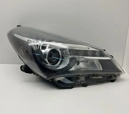 Toyota Yaris Headlight/headlamp 0D1600D161