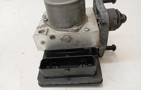 Mercedes-Benz E W213 ABS Pump A2134311601
