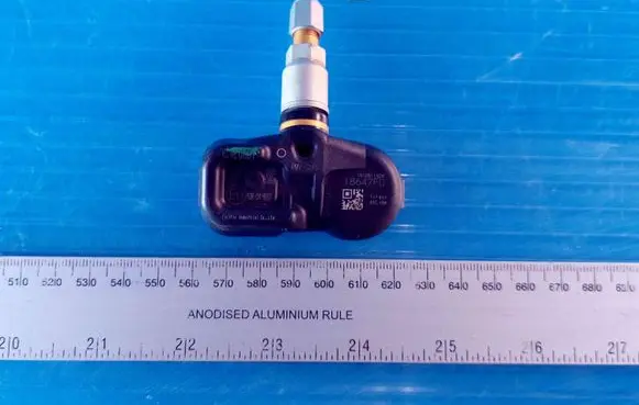Toyota Yaris Tire pressure sensor 10R048207 18647FD