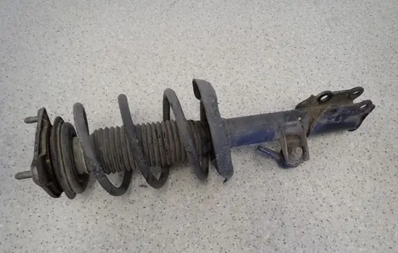 Hyundai i30 Front shock absorber with coil spring