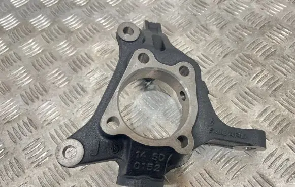 Front wheel hub