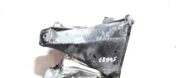 Audi A4 S4 B5 8D Engine mounting bracket