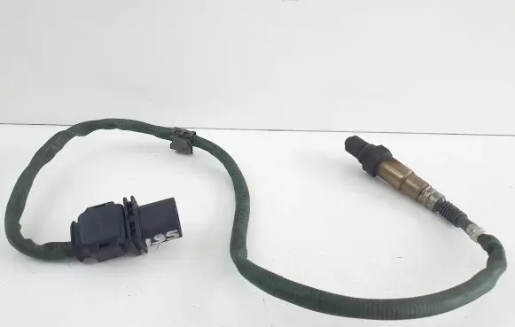 Mercedes-Benz E W212 Lambda probe sensor 0075420218 0281004133 0281004134