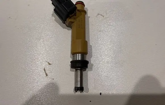Fuel injector