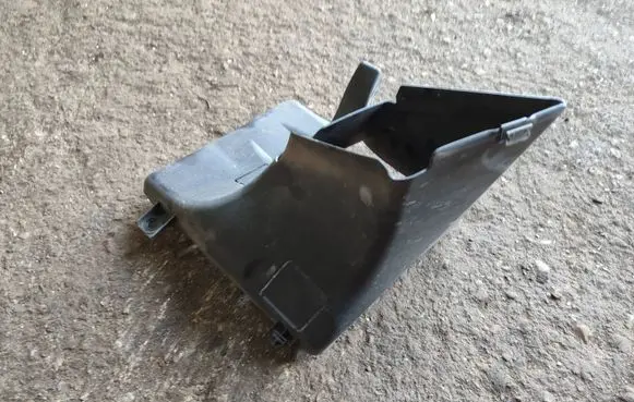 BMW 5 GT F07 Intercooler air channel guide 7200773 22793115
