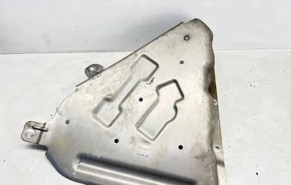 Chevrolet Corvette C7 Fuel tank bottom protection 84128413
