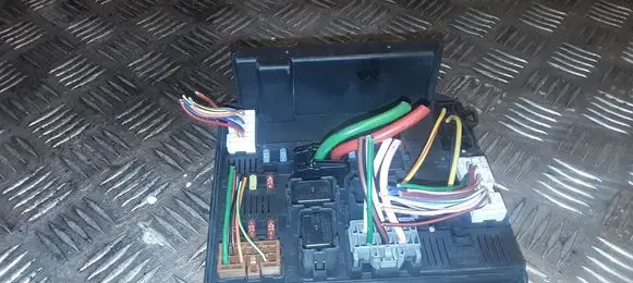Nissan Qashqai Fuse module 284B7JD000