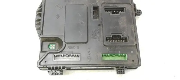 Renault Megane III Comfort/convenience module S180098201 284B13640R