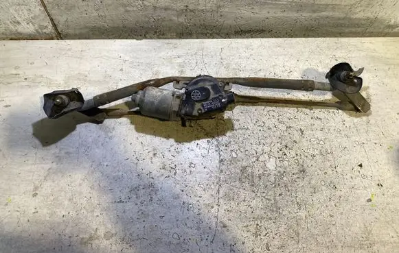 Toyota Hilux (AN10, AN20, AN30) Front wiper linkage and motor 851100K061 AE1593002330